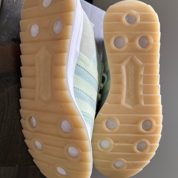 Adidas mint green sneakers - Picture 4 of 8